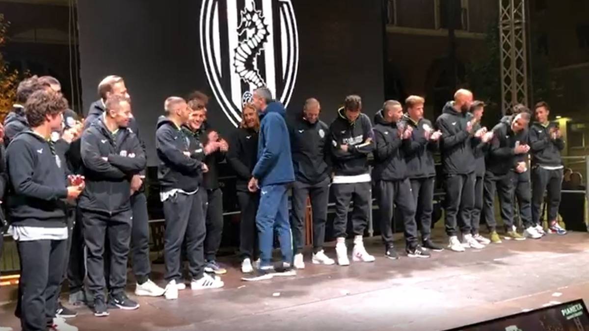 Calcio, la festa per la promozione del Cesena in Serie C - VIDEO