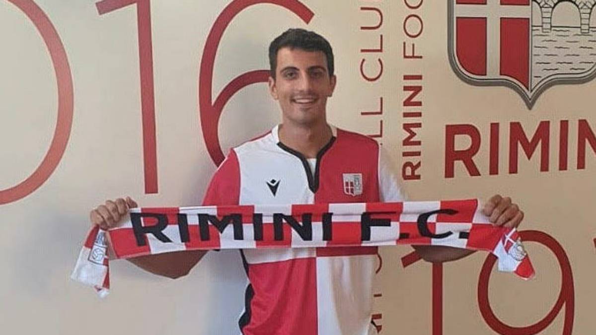 Calcio D, il Rimini cede Guarino e lo sostituisce con Grumo