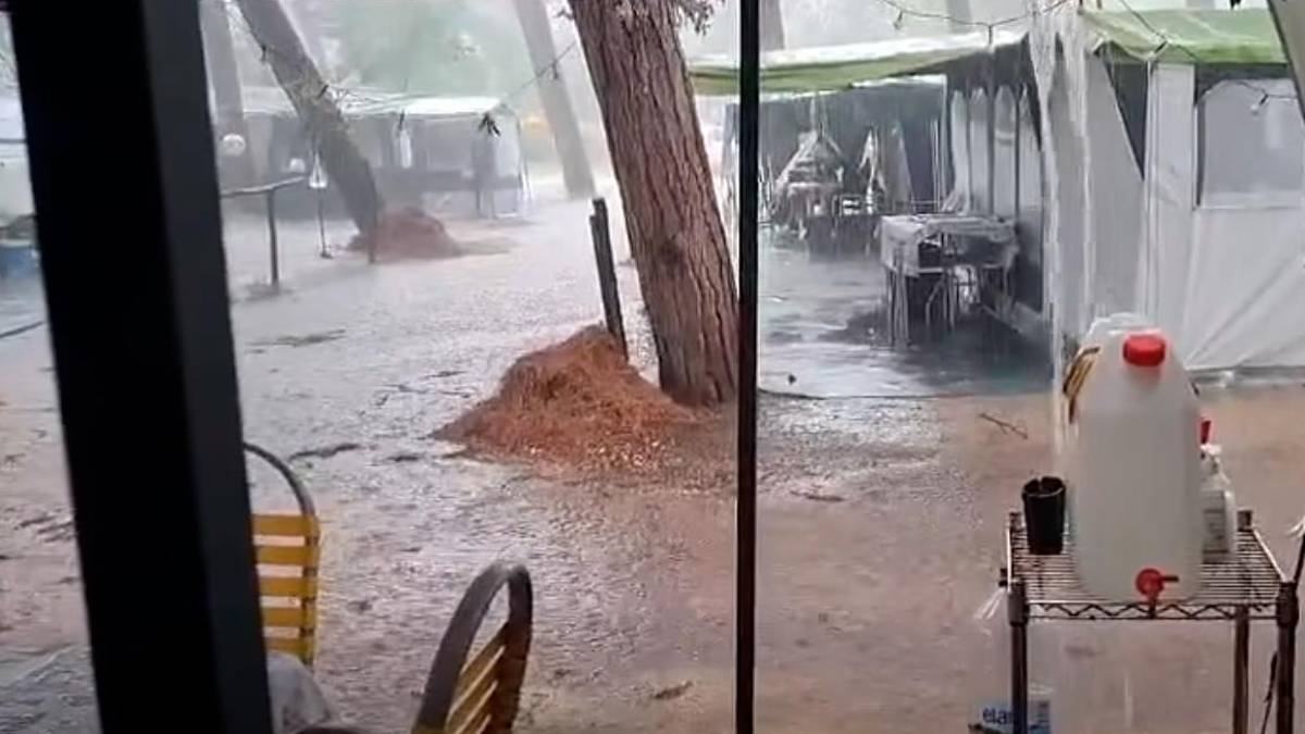 Pioggia in un campeggio del Ravennate (Foto tratta da Meteo Pedemontana forlivese)