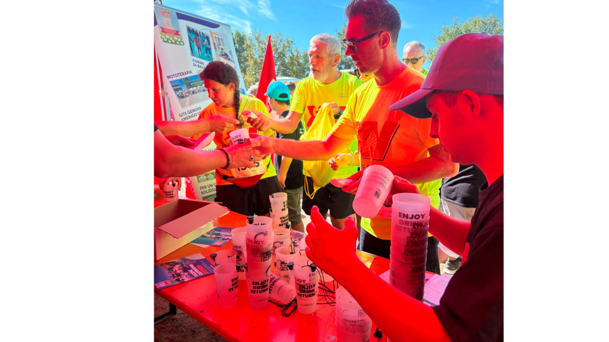 I bicchieri ecologici alla Maratona Alzheimer