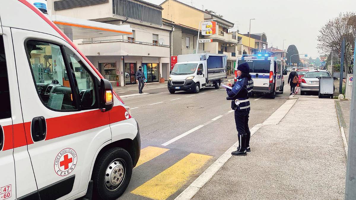 Le strisce non sono quelle pedonali, investito a Cesena