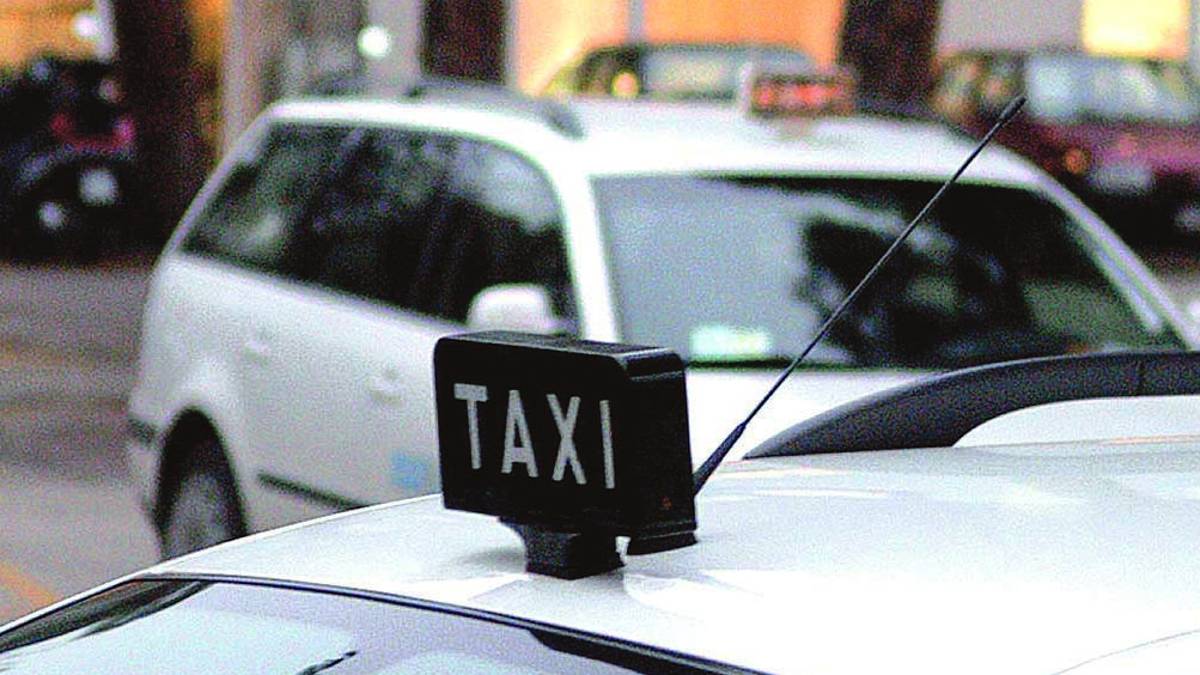 Riccione, una turista denuncia: 37 euro per un chilometro in taxi