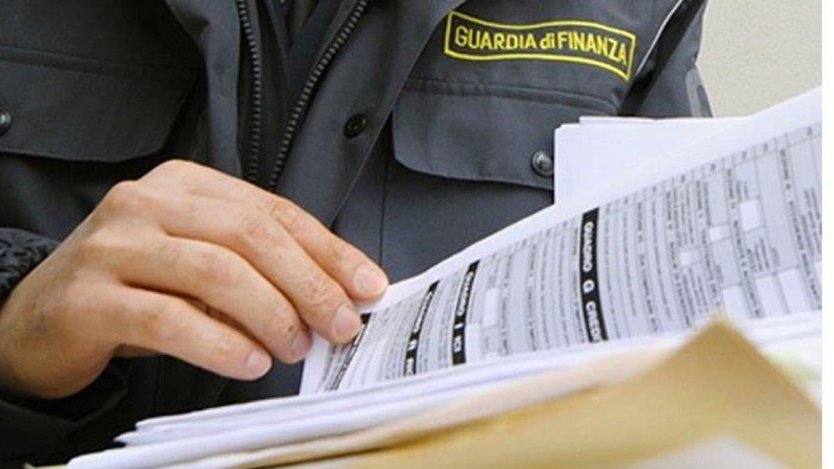 Lugo, la Finanza scopre 16 furbetti dei buoni spesa