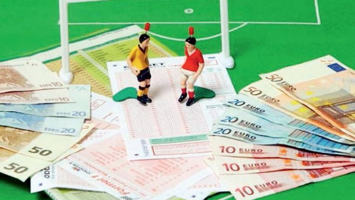 Rimini, scommesse anomale sul calcio greco: sequestrati 310mila euro