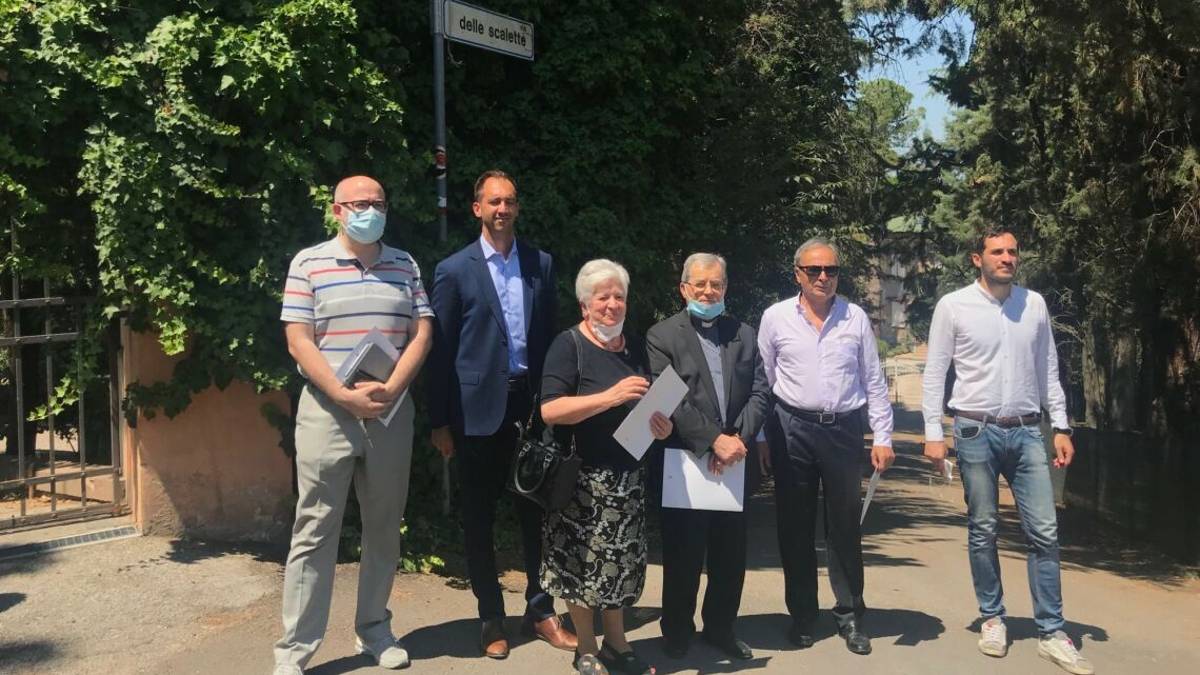 Via alla raccolta fondi per il restauro delle “scalette” a Cesena