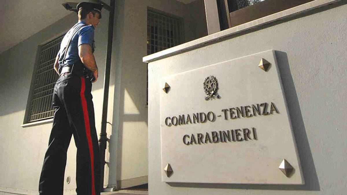 Cattolica. L'uomo della motosega scappa dai domiciliari armato