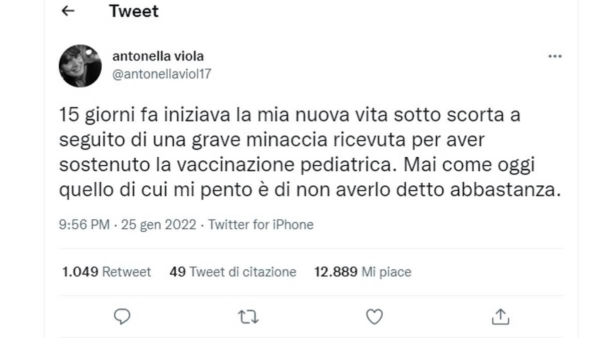 Covid, l'immunologa sotto scorta: Vaccinazione pediatrica? Mi pento di non averla sostenuta abbastanza