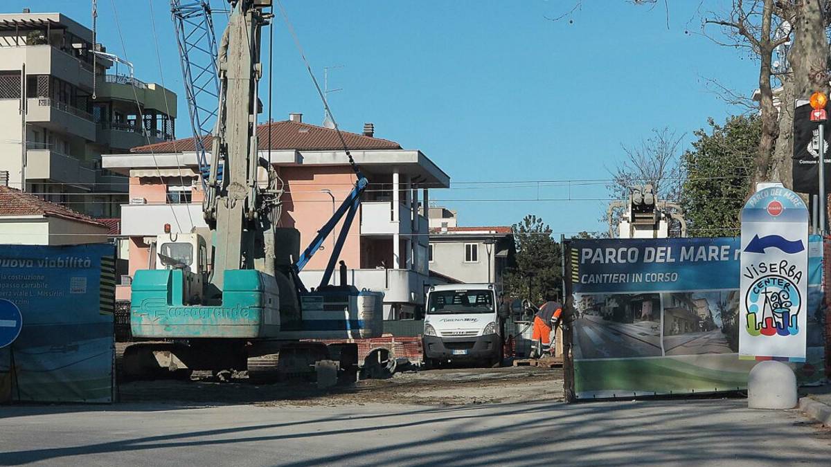 Viaggio nel cantiere di Viserba tra lungomare e sottopasso