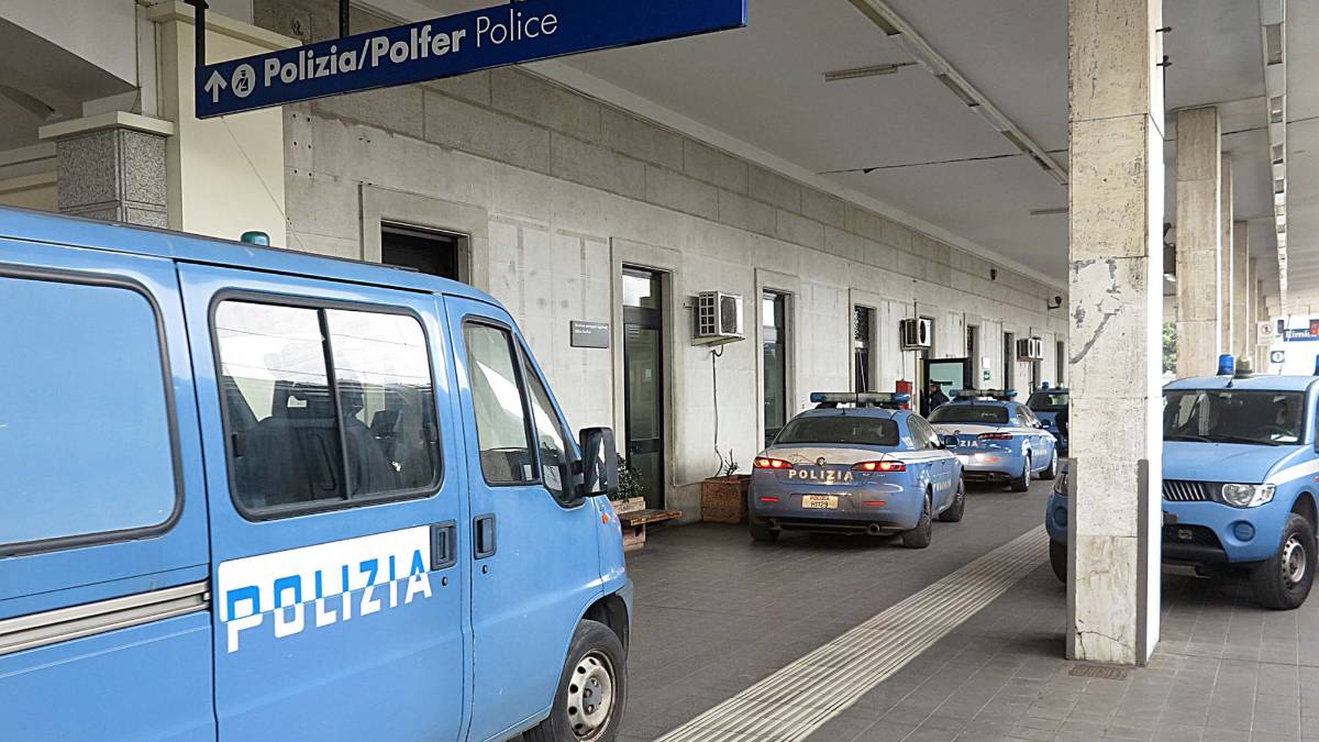 Rimini, lascia sul treno un prezioso violino: recuperato dalla Polfer
