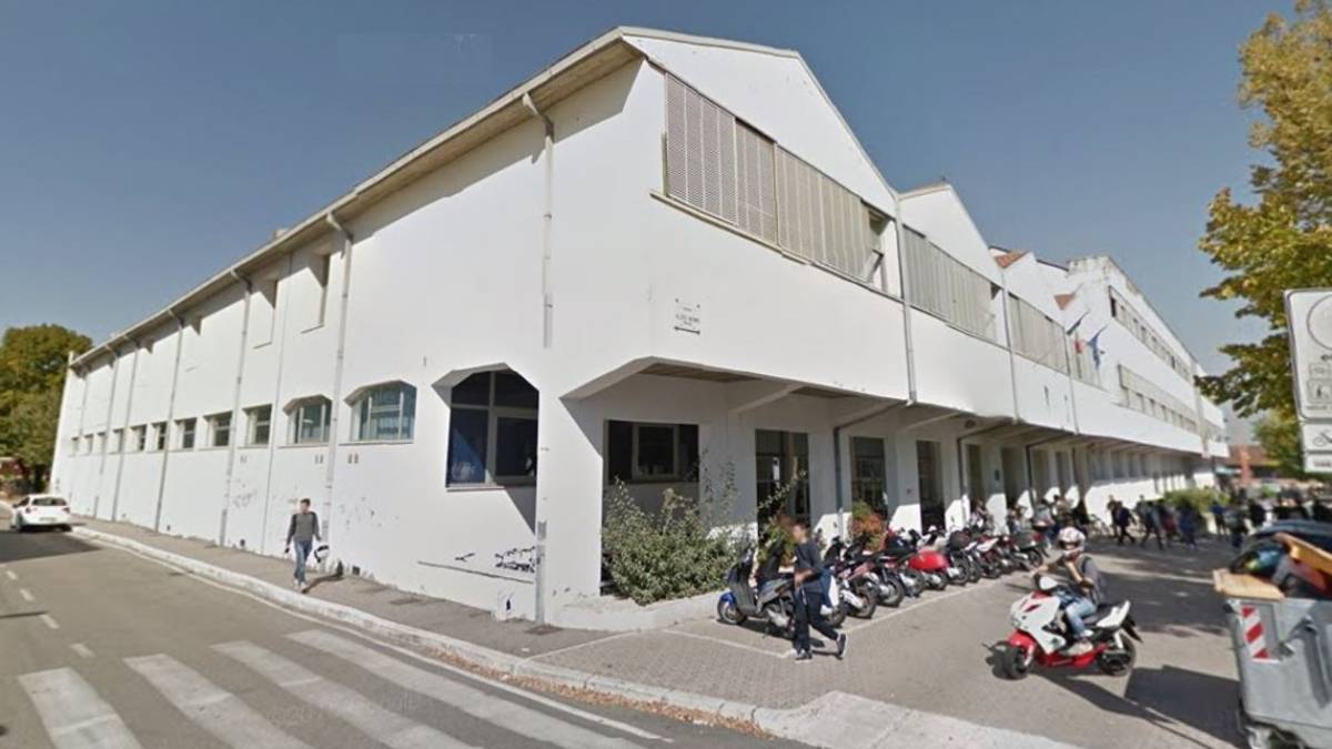 Cesena, prof no vax al liceo: preoccupazioni per maturità e test