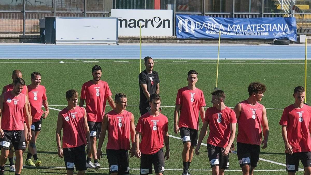 Calcio D, il Rimini in quarantena per 14 giorni: forse va in ritiro