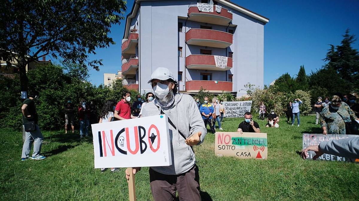 Rimini: Viserba, trovato un sito per l'antenna della discordia