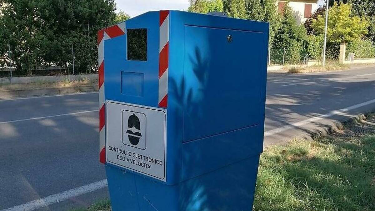 Russi, ecco i box che controllano velocità, assicurazione e revisione auto