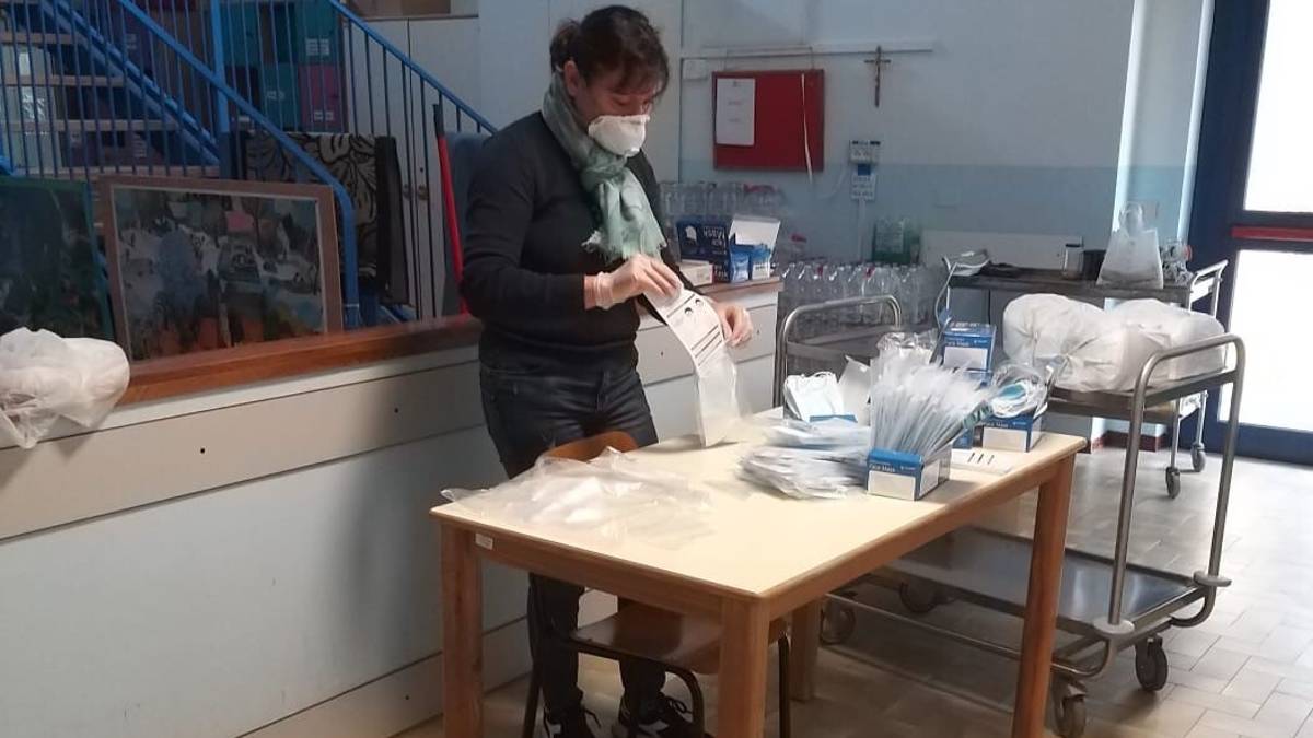 Coronavirus: finita la distribuzione di mascherine a Cesena