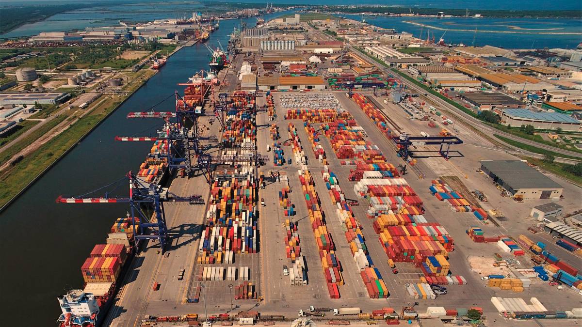 Ravenna, porto in forte crescita: +8,9% di merci nei primi tre mesi del 2025