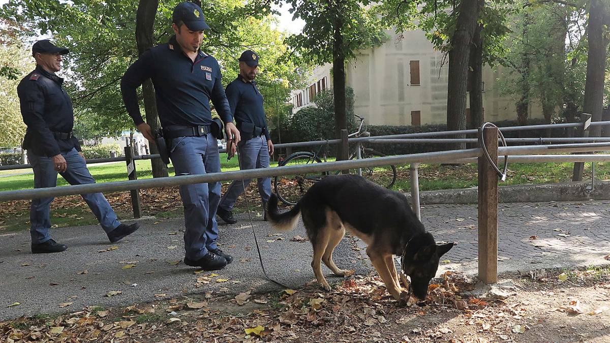 Rimini, controlli nei parchi a caccia di spacciatori e abusivi