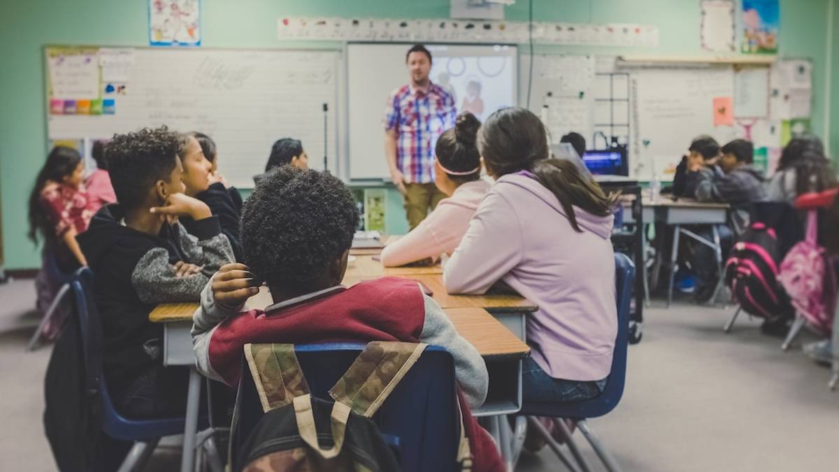Scuole a Ravenna, martedì si apre fino alle medie tranne Roncalceci, chiuse le superiori
