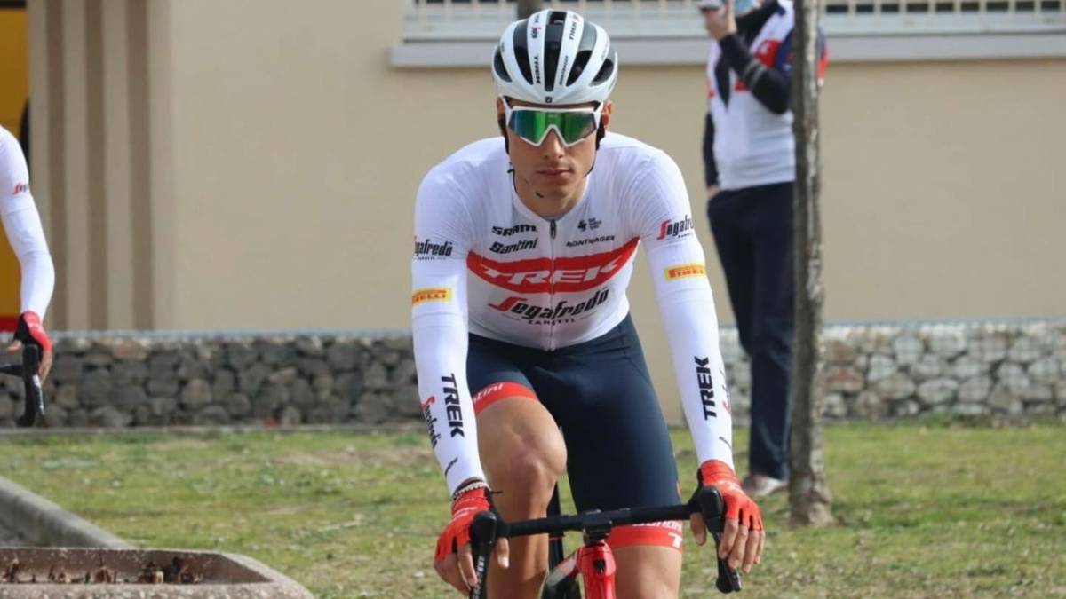 Ciclismo, rottura di clavicola e radio: il 2022 di Filippo Baroncini è terminato nel Bretagne Classic