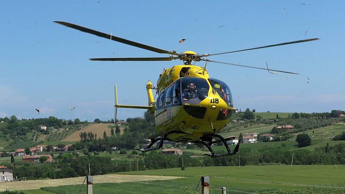 Solarolo, scontro tra auto e moto: muore un 44enne