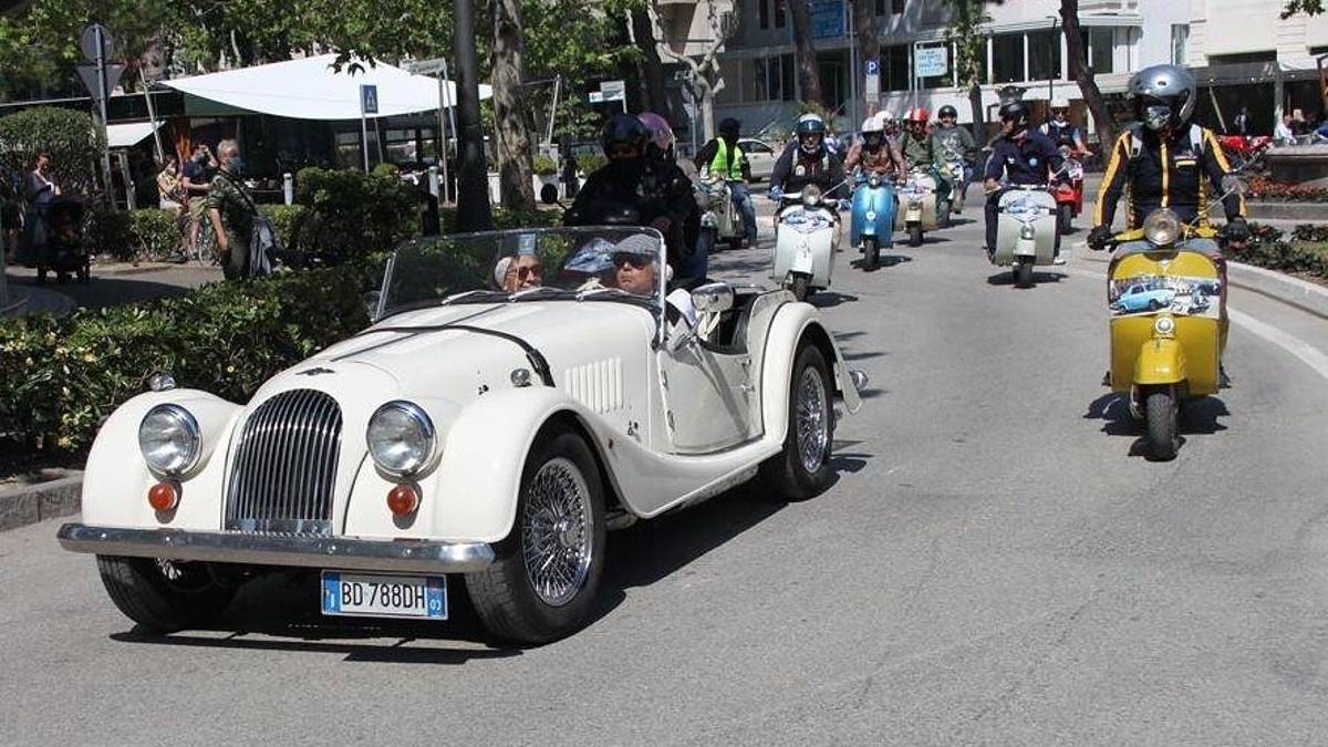 Sant'Angelo di Gatteo, domenica un raduno d'auto e Vespe d'epoca