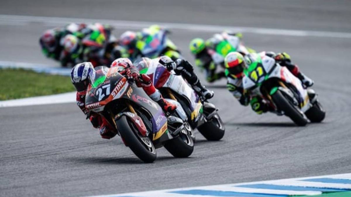 MotoE, Casadei comincia con un buon terzo posto