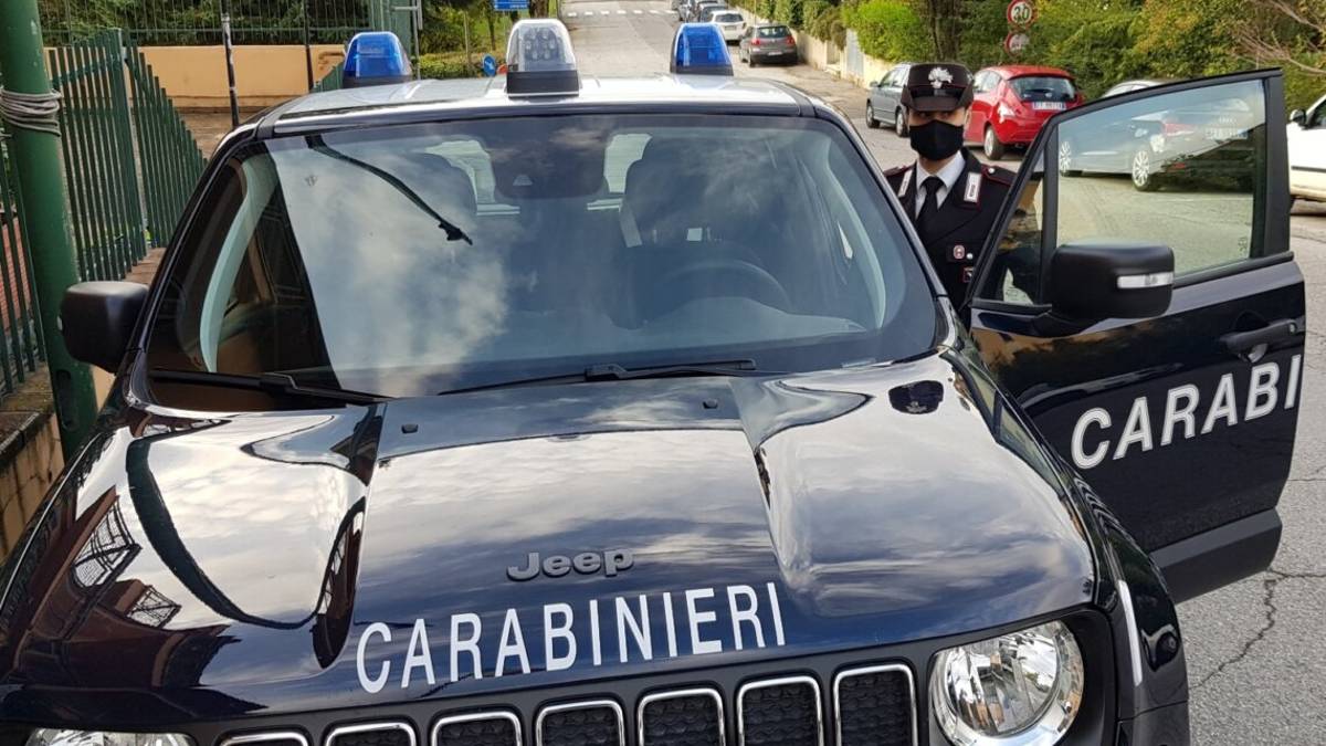 Pugni e schiaffi alla convivente: arrestato un 51enne in Valmarecchia