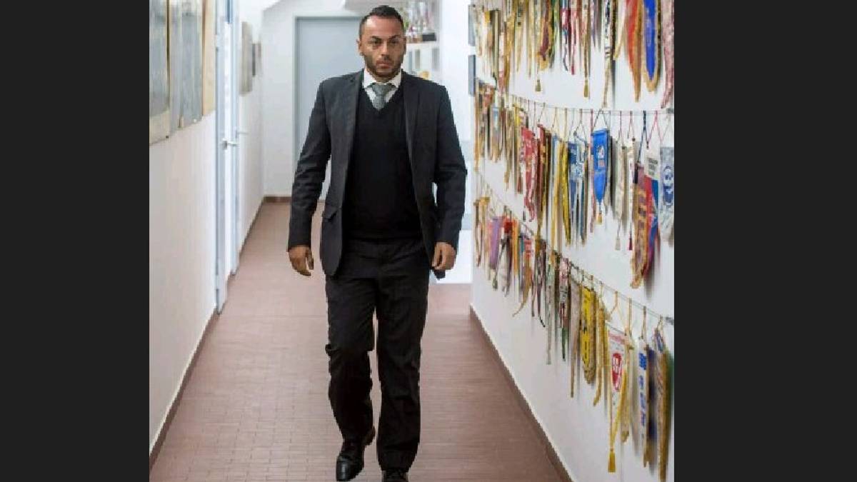 Calcio, o l'Imolese oggi paga gli stipendi o sparisce: alle 12 non c'era ancora traccia dei bonifici...