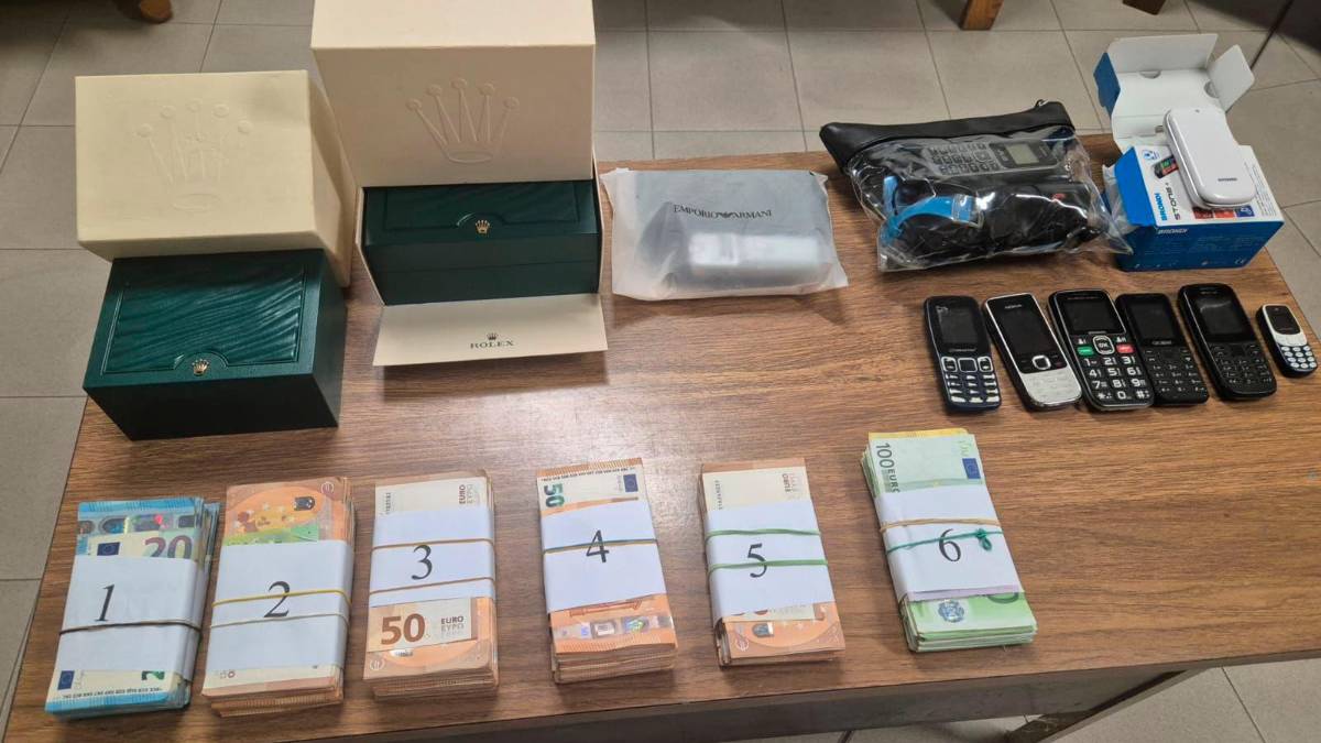 Il materiale sequestrato