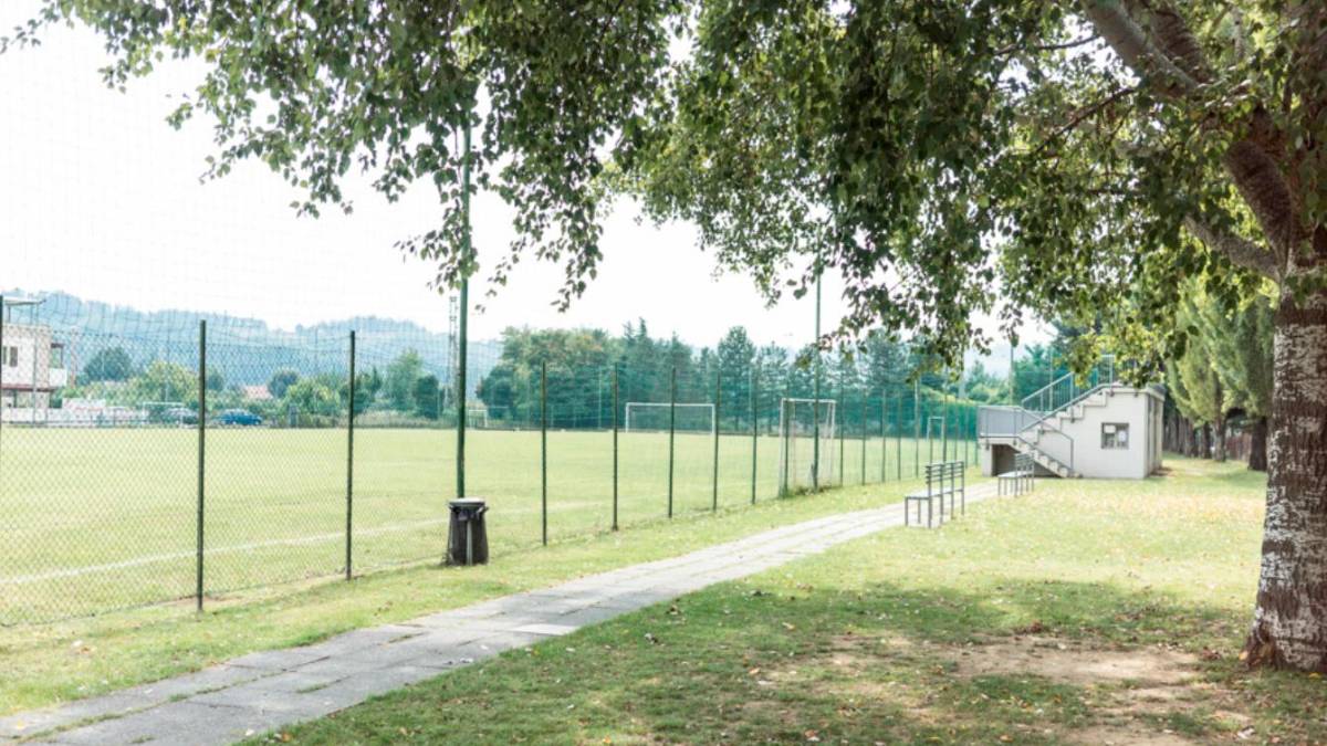 Cesena, fondo in sintetico al campo da calcio di Villarco: entro luglio via ai lavori