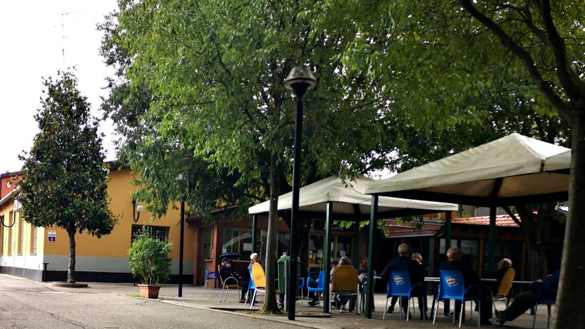 Imola, bar della Bocciofila chiuso. Manca il gestore