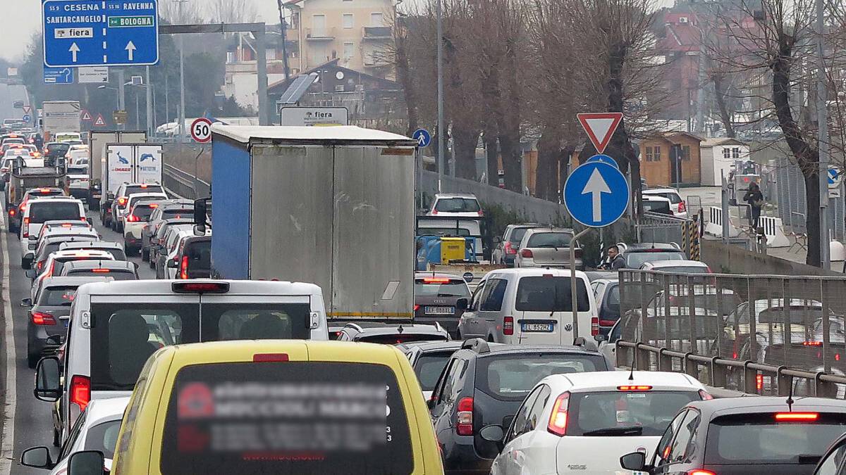 Rimini. Sigep: 40 agenti e 80 jersey contro la sosta selvaggia