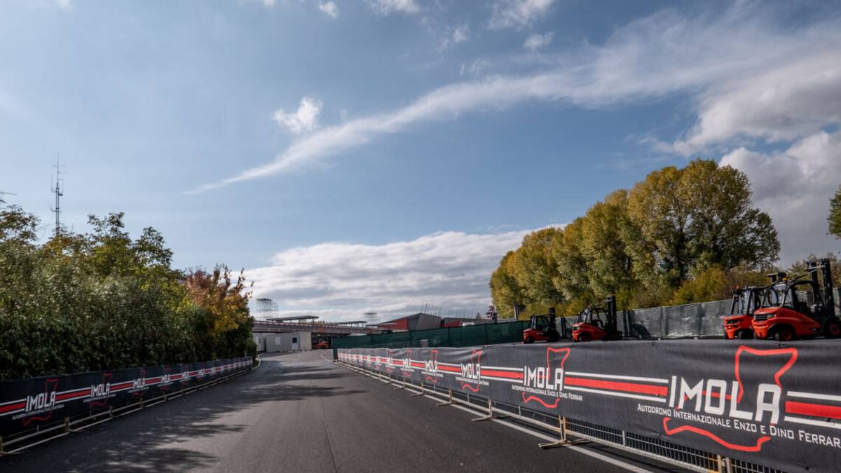Imola, protocolli anti Covid e Formula 1. Zona rossa in autodromo
