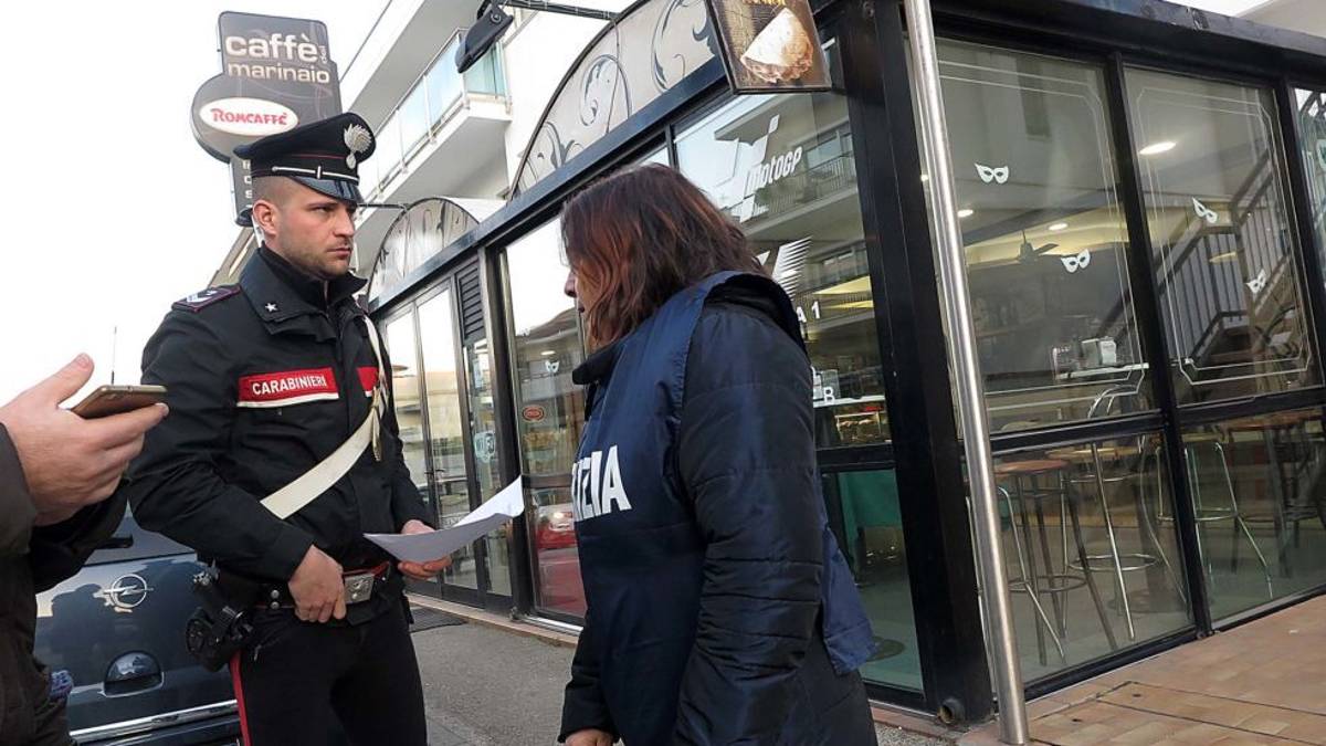 Caffè stupefacente, questore chiude bar di Riccione