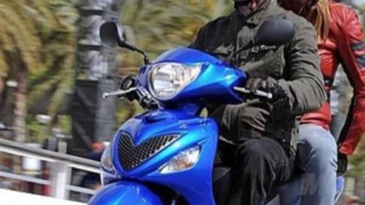 A Savignano in due senza patente, assicurazione e revisione dello scooter, folle inseguimento: bloccati da pattuglie della polizia locale