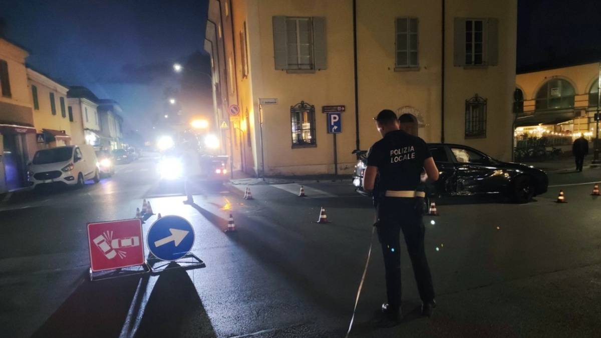 Santarcangelo, incidente: investito da un'auto, lievi lesioni per un ciclista