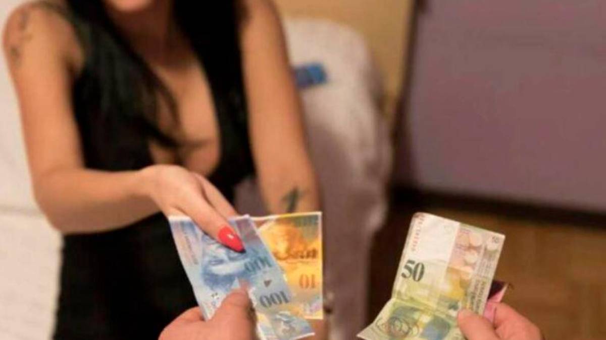 Cesenatico, cliente troppo “dotato”: escort chiama i Carabinieri
