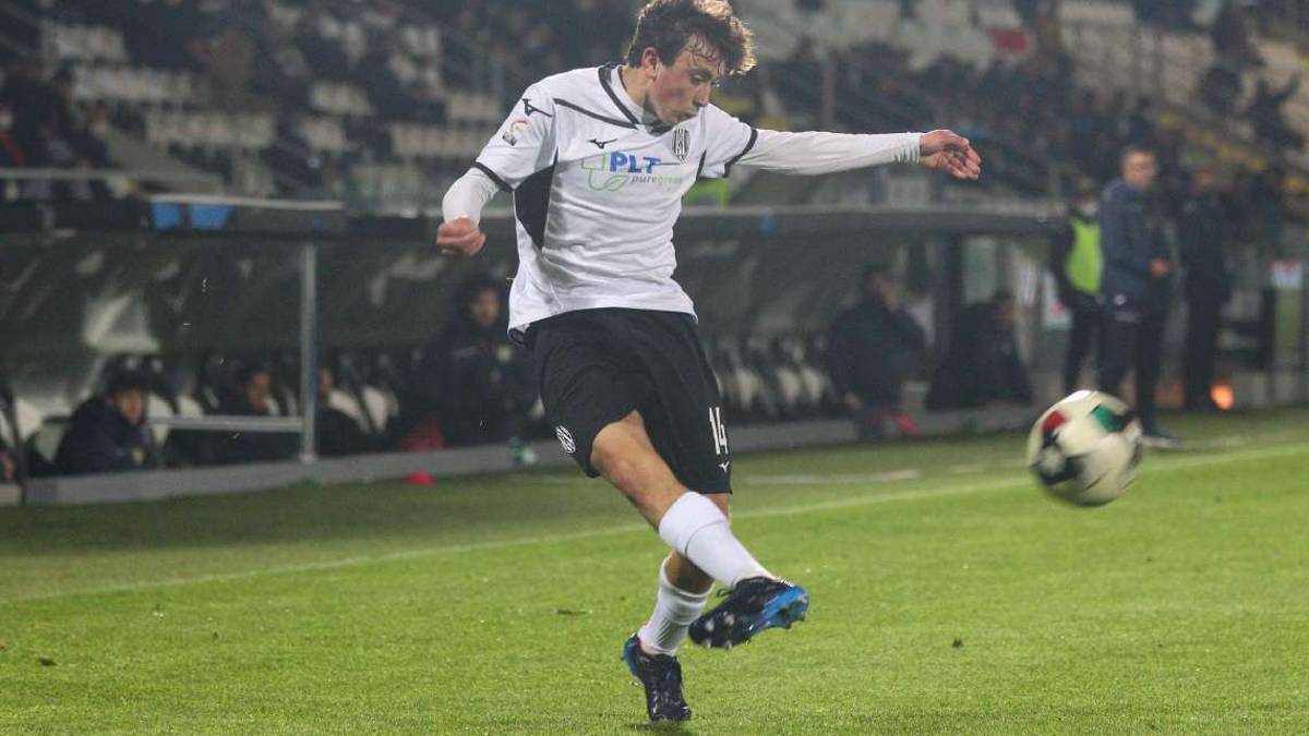 Calcio C, Cesena, viva l'esperienza: gli under per ora sono due