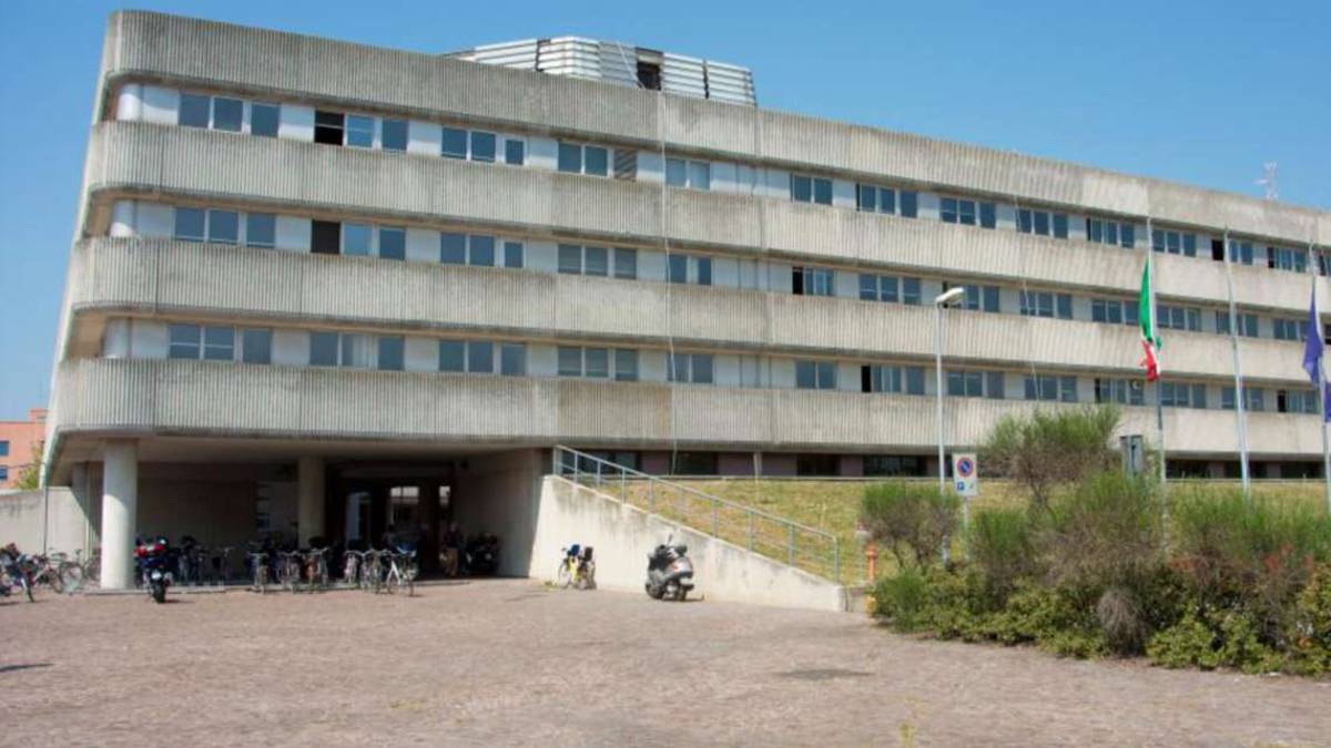 Decreto ingiuntivo al bar del tribunale di Ravenna per 100mila euro