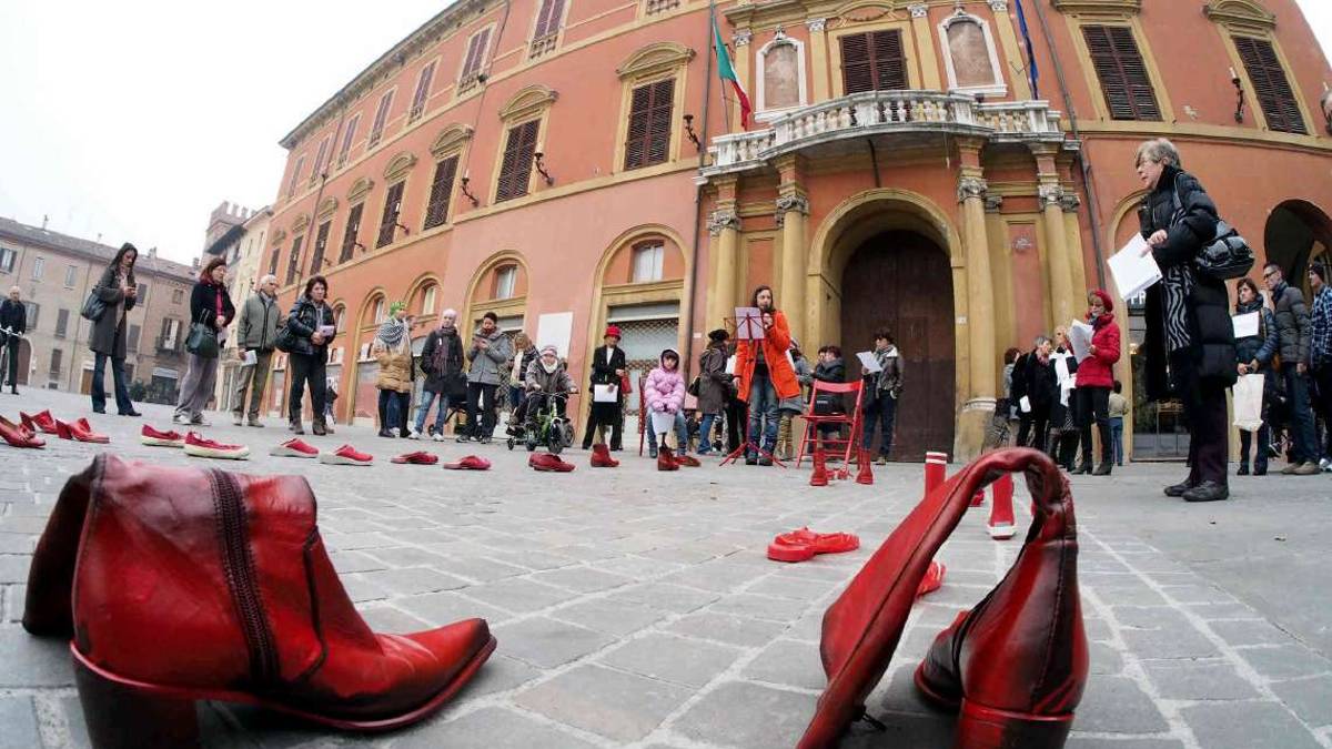 Imola, le iniziative per la Giornata contro la violenza sulle donne