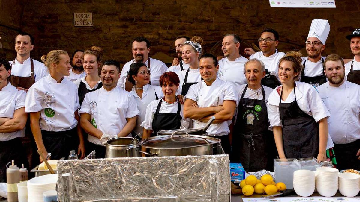 Chef sotto il portico il ritorno dei sapori da tutto il mondo