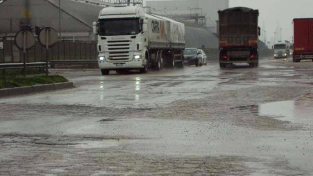 Ravenna, strade devastate al porto: approvati i lavori