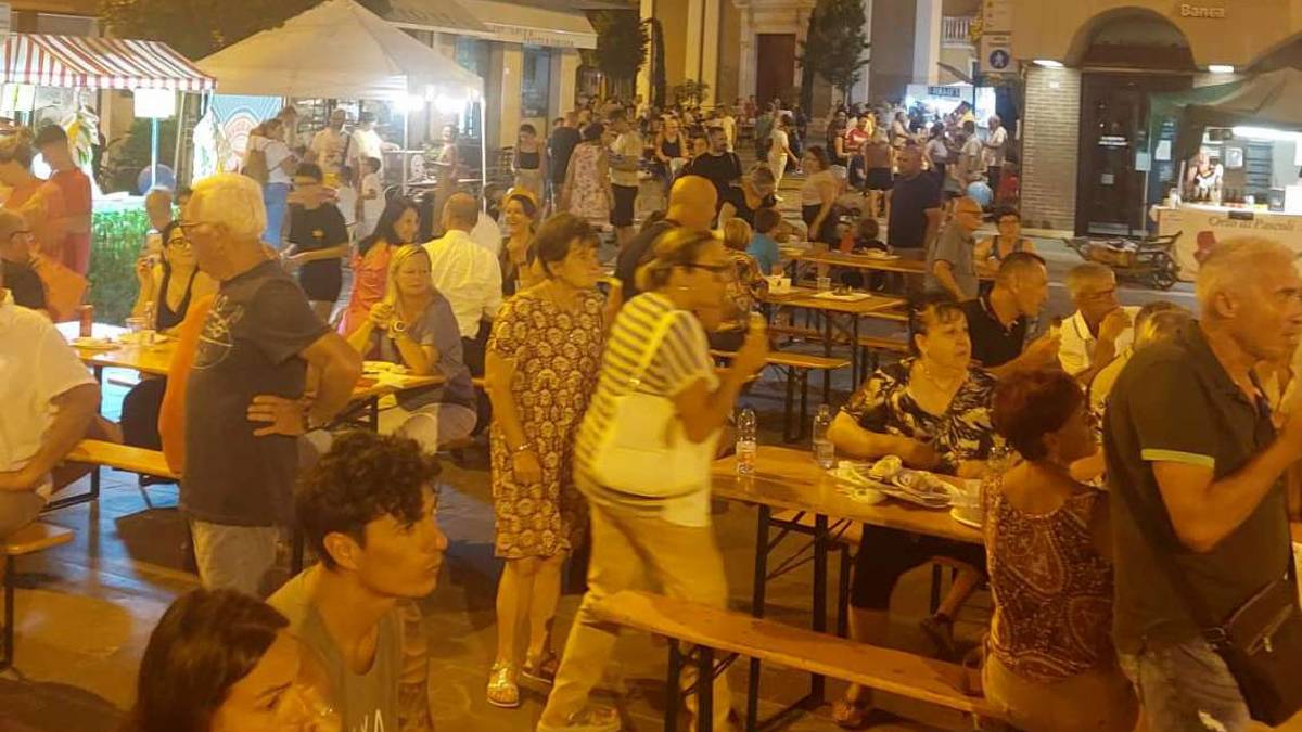 Successo per le cene con Pascoli e Fellini