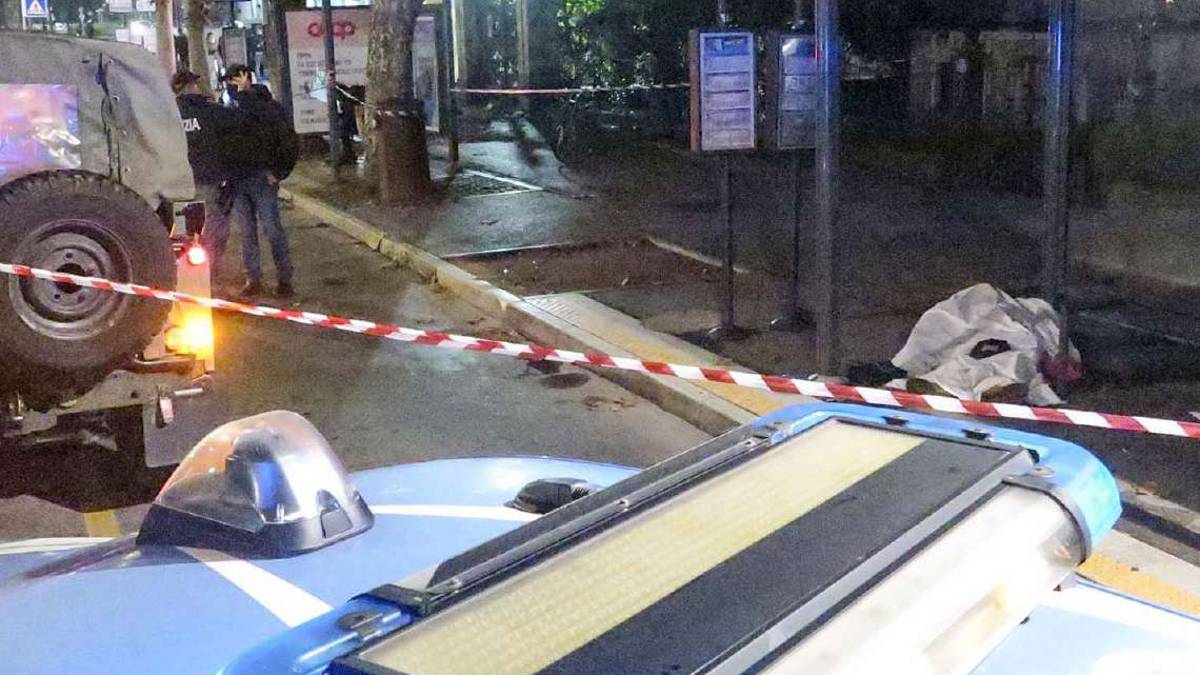 Rimini. Omicidio in stazione: l'arma non si trova