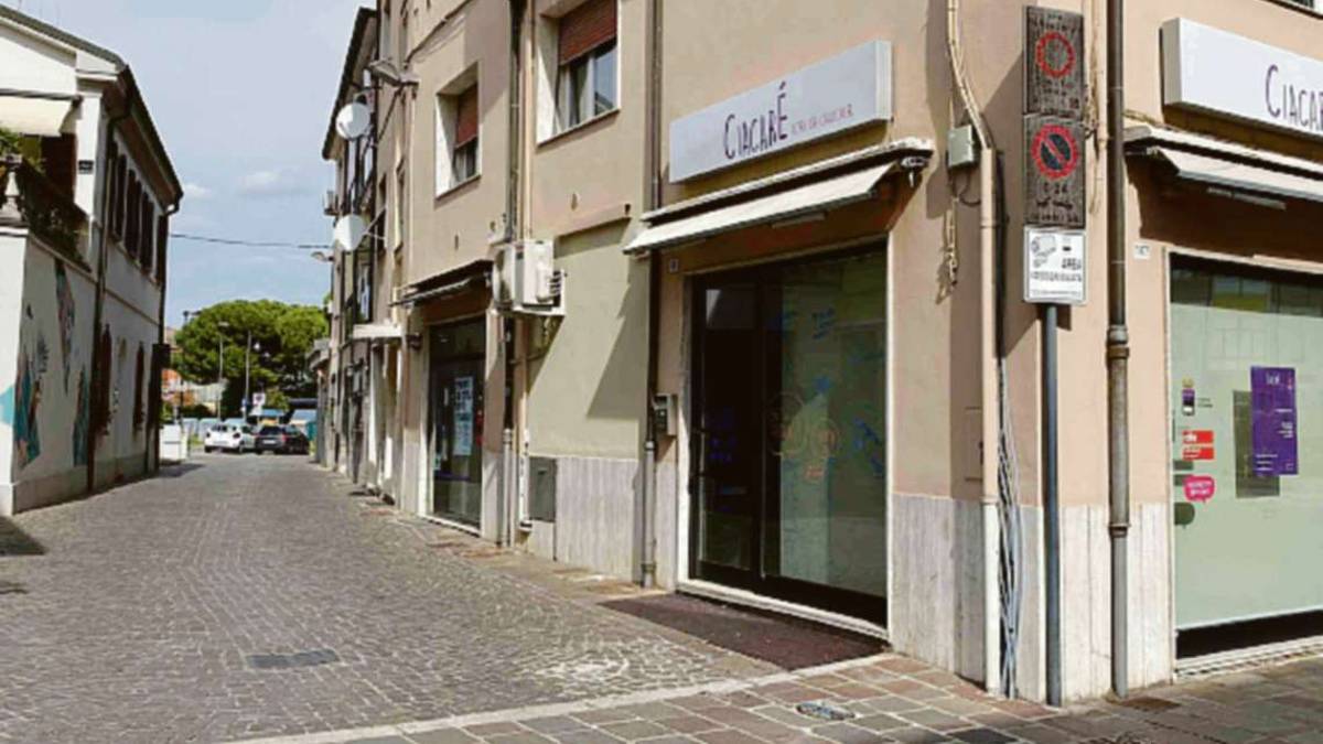 Cesena, centro giovani sotto tiro: Pronti a raccolta firme