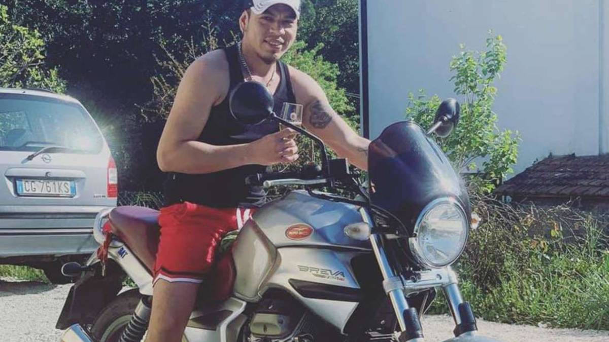 Rimini. Uccise l'amico a coltellate: niente ergastolo