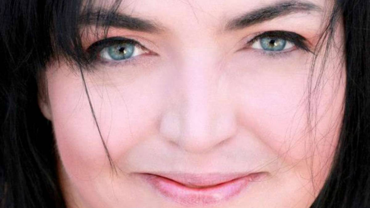 Caterina Cavina e Le radici dei fiori