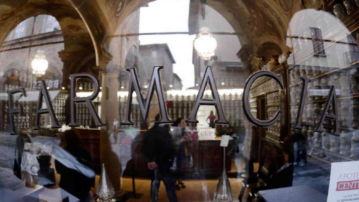 Imola, farmacisti pochi e sotto stress