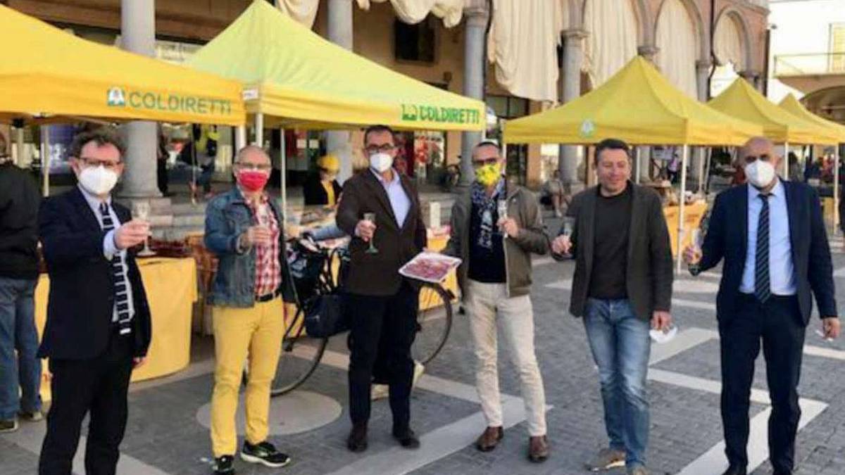 Prodotti del territorio per tutta l’estate in piazza del Popolo