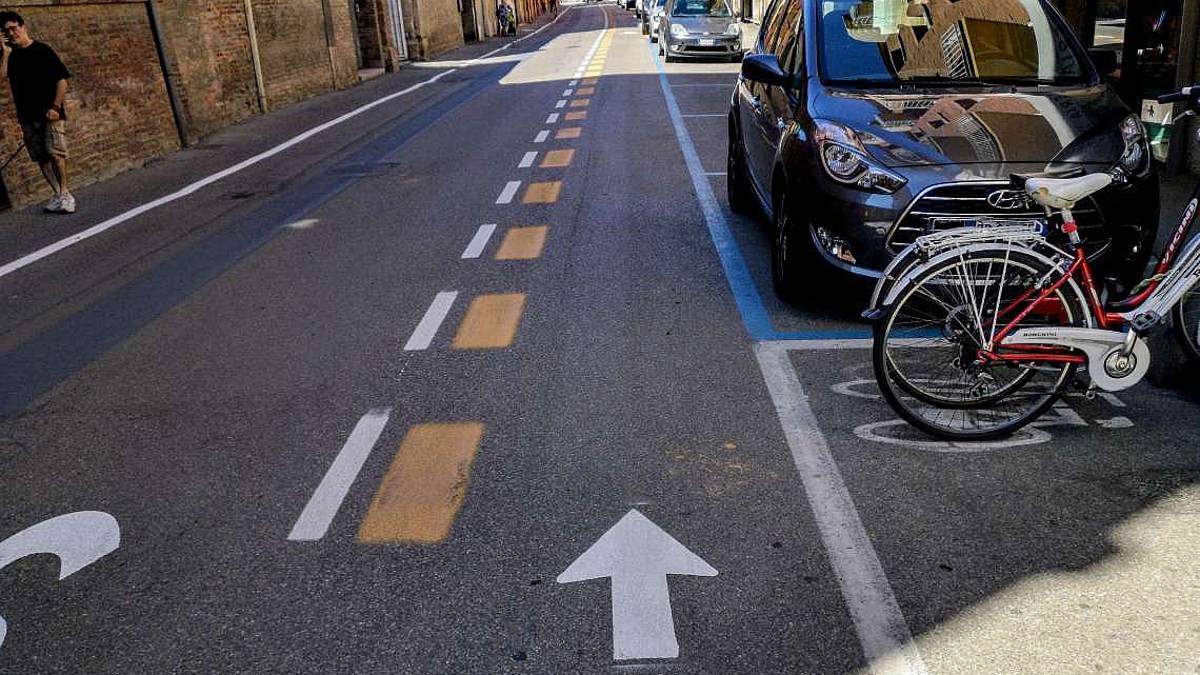 Rivoluzione in via Cavour, si torna all'antico senso unico