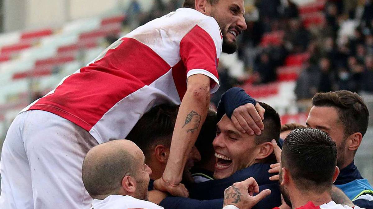 Calcio D, storico Rimini: mai 5 gol segnati in un tempo